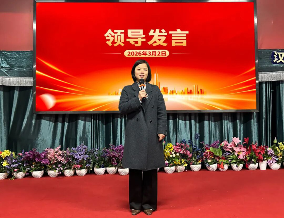 风雨无阻二十余载，粒粒饱新春第一场早会如约而至